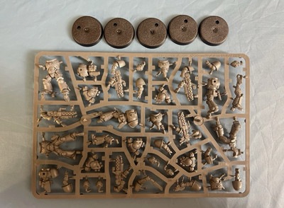[new] Warhammer 40K Introductory Set Starter Kit Game Infernus Marines-Set of 5
