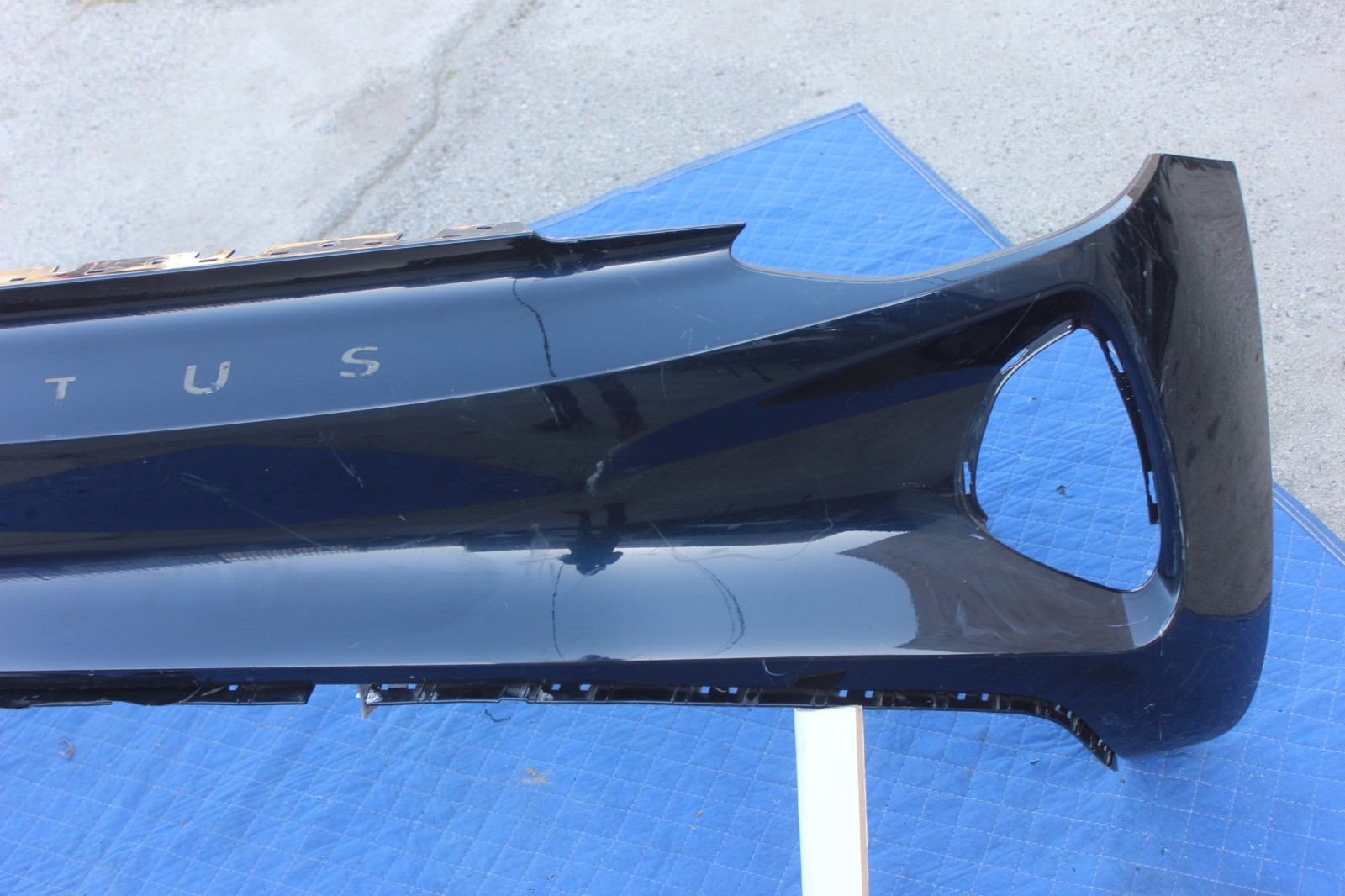 23-25 24 LOTUS EMIRA REAR BUMPER COVER BLUE SIDE BRACKETS GENUINE FACTORY OEM