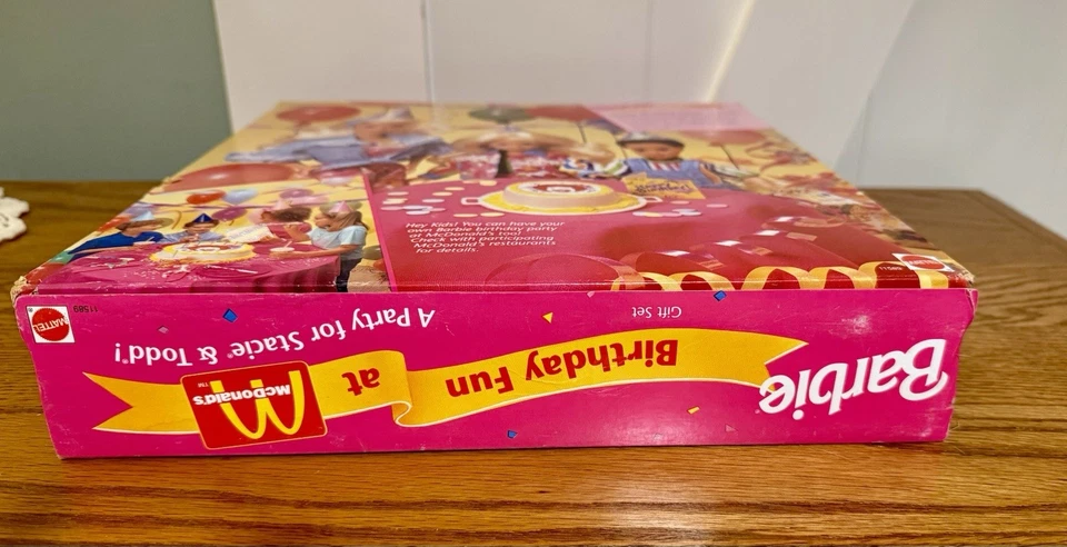 Mattel Barbie Birthday Fun at McDonald's 1993 Stacie & Todd #11589 Foto 3 de 4