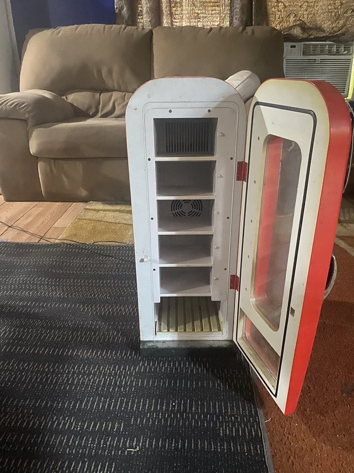 老式迷你可乐机出售 — 第 4/4 张图片