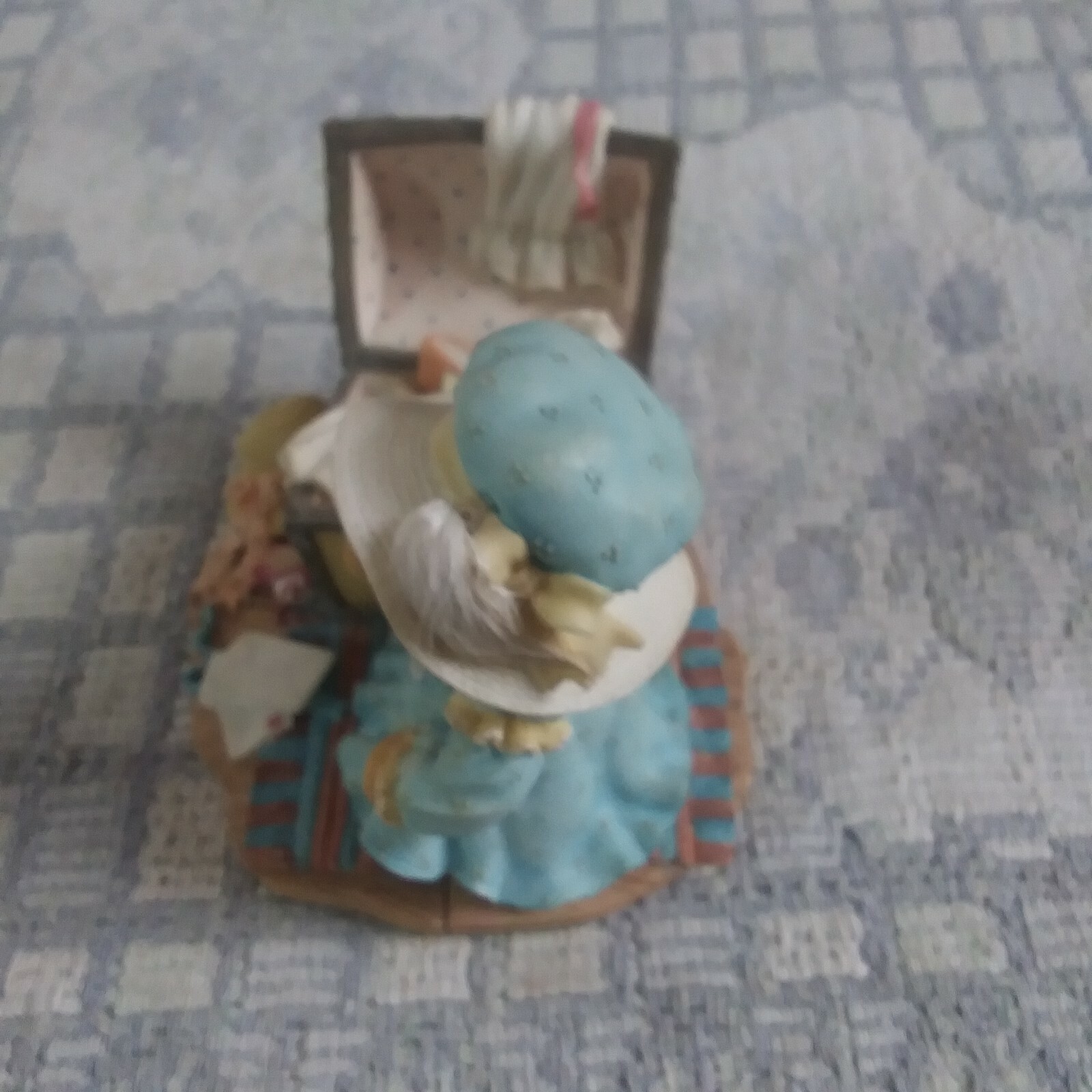 Picture 2 of 6