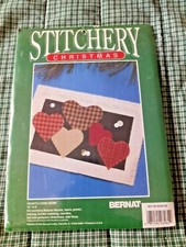 NOS 1993 Bernat Christmas Stitchery Kit Hearts Come Home 12" x 8"