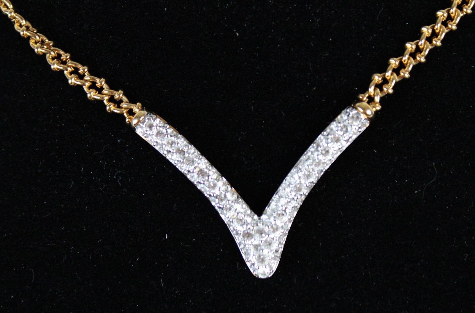 Swarovski Pave' Crystal Necklace V Shape Gold Tone Ch… Gem