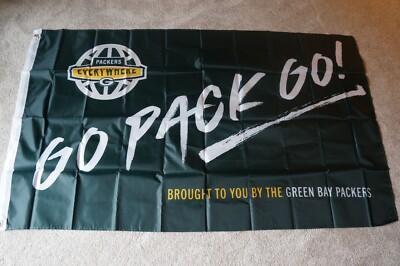 GREEN BAY PACKERS ''GO PACK GO'' FLAG NEW PACKERS EVERYWHERE