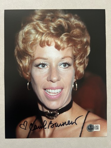 Carol Burnett Autogramm signed 8x10 Foto Beckett BAS COA Sexy Hot Show selten