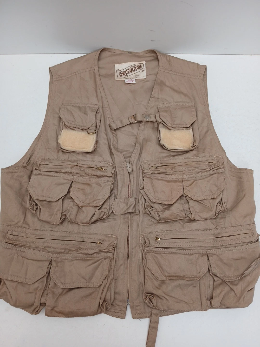 Expedition Fishing Vest Mens Size Medium Outdoor Gilet Utility Hunting P2P 23".