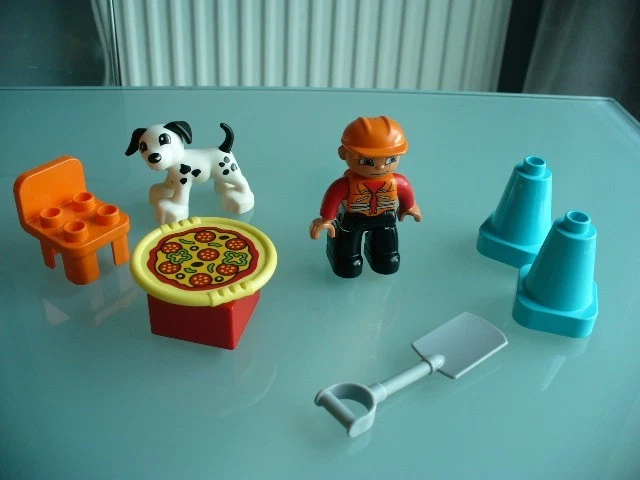 Lego Duplo Construction Worker set - Image 4 of 4