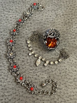 Silberfarbener Vintage Modeschmuck