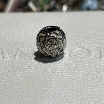 AUTHENTIC PANDOR ROSE GARDEN CLIP CHARM WITH PINK ENAMEL #791292EN40