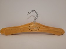 Strasburg Children's Clothing Set/2 wood clothing hangers Americana Advertise 90