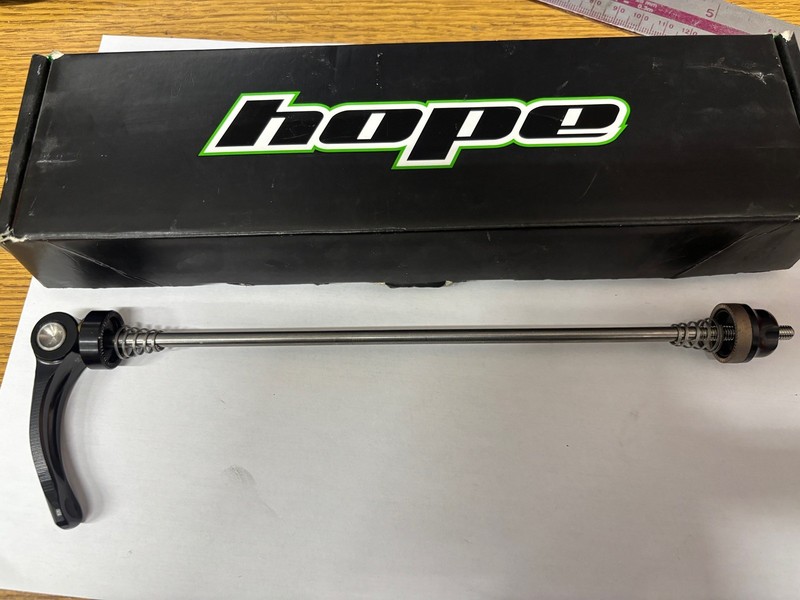 Hope CrMo-FatSno Rear Q/R Wheel Skewers Black 190mm Fatsno Quick Release Skewer
