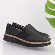Clarks Womens Trace Easy Loafer Size 8 Black Leather SlipOn Shoe Platform Casual