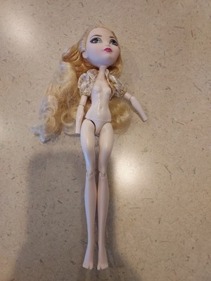 Ever After High First Chapter Apple White Doll Nude With Accessories