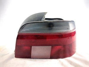 2496298 Scheinwerfer Rücklicht Rechts BMW 5er 520D E39 2.0 D 105KW 5M 4P (20