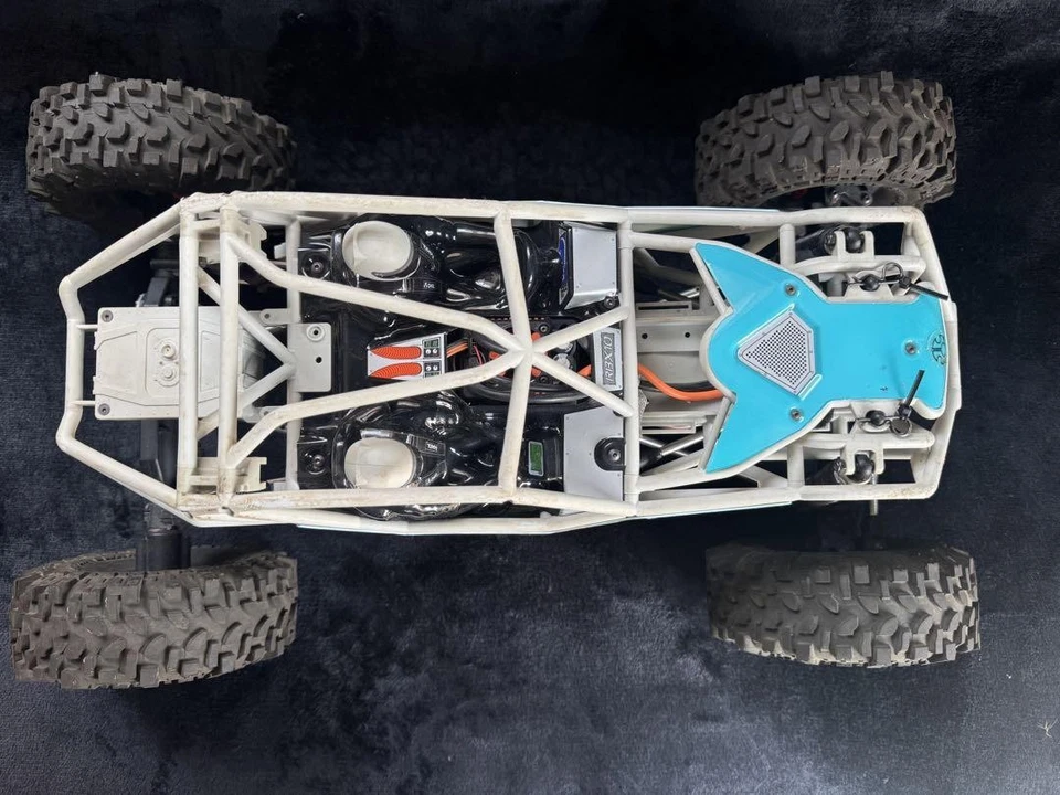 Axial Rbx10 Ryft 1/10 Scale Rock Bouncer Rc Car 4Wd Rtr Off-Road Rock Crawler - Image 4 of 4