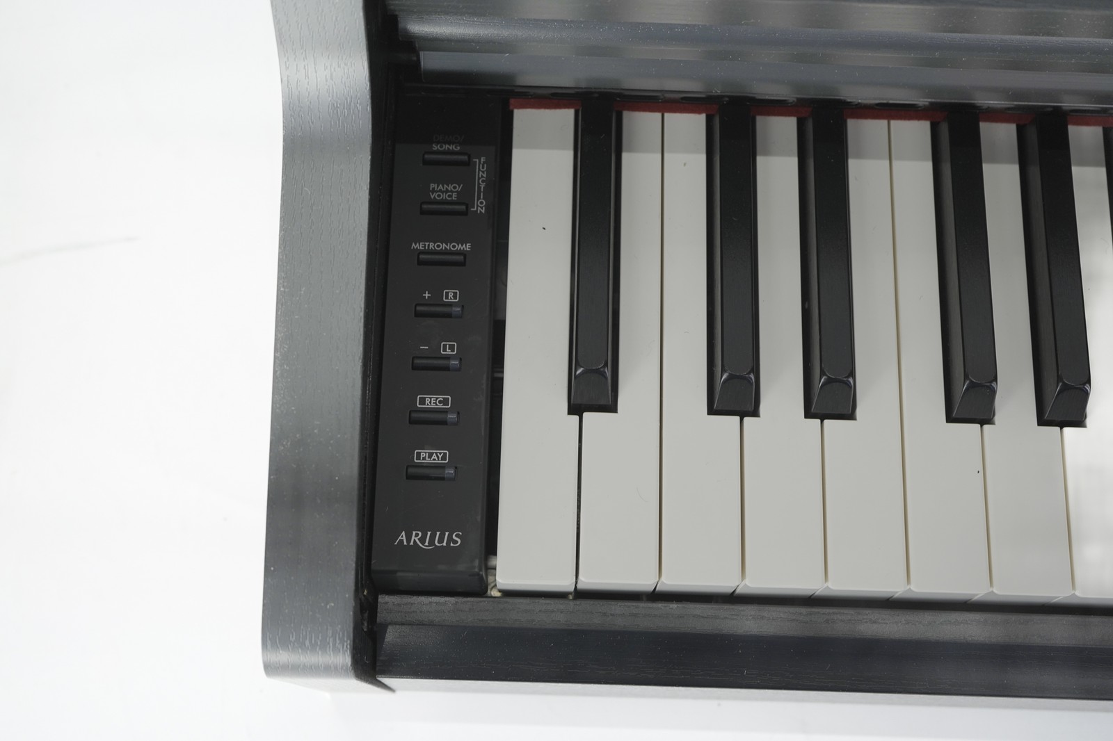 Yamaha Arius YDP-165 Traditional Console Digital Piano With Bench Black Walnut