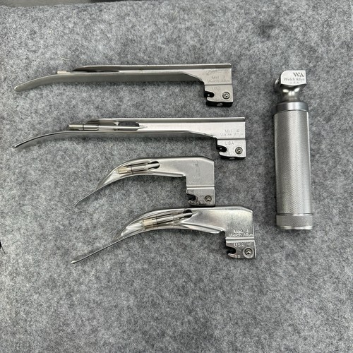 Welch Allyn Laryngoscope Macintosh / Miller Set Blades and Handle Black 60300