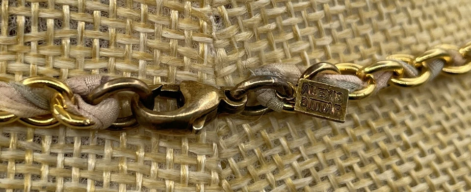 "Collar Alexis Bittar imitación marfil 13 mm perla tono dorado tela eslabón firmado 29""L" Foto 2 de 2