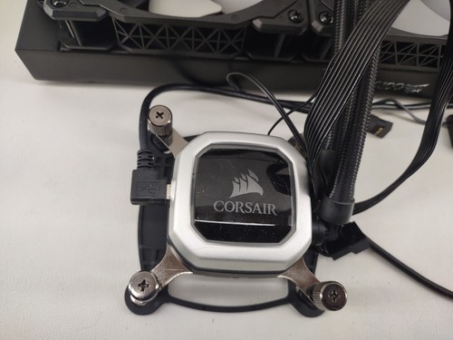 Corsair CW-9060031-WW Hydro Series H150i Pro RGB 360mm Liquid CPU Cooler - Photo 2/10