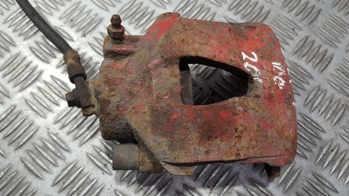 Bremssattel links vorne  Volkswagen Golf DE266893-34