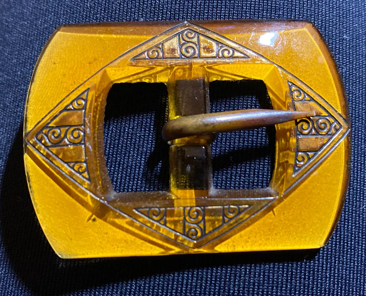 ANTIQUE VINTAGE SOLID MOLDED PRESSED GLASS CZECH ART DECO BELT BUCKLE AMBER