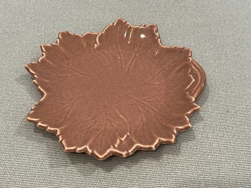 Vintage Woodfield Steubenville Grape Leaf Coral Plate, 9" Diameter