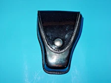 Don Hume High Gloss Leather Holster Handcuff Pouch C0752 C 303 For Duty Belt.