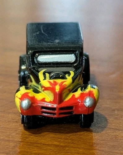 Galoob Micro Machines Insiders Black Willys '41 Delivery Van With Red Flames - Picture 3 of 8