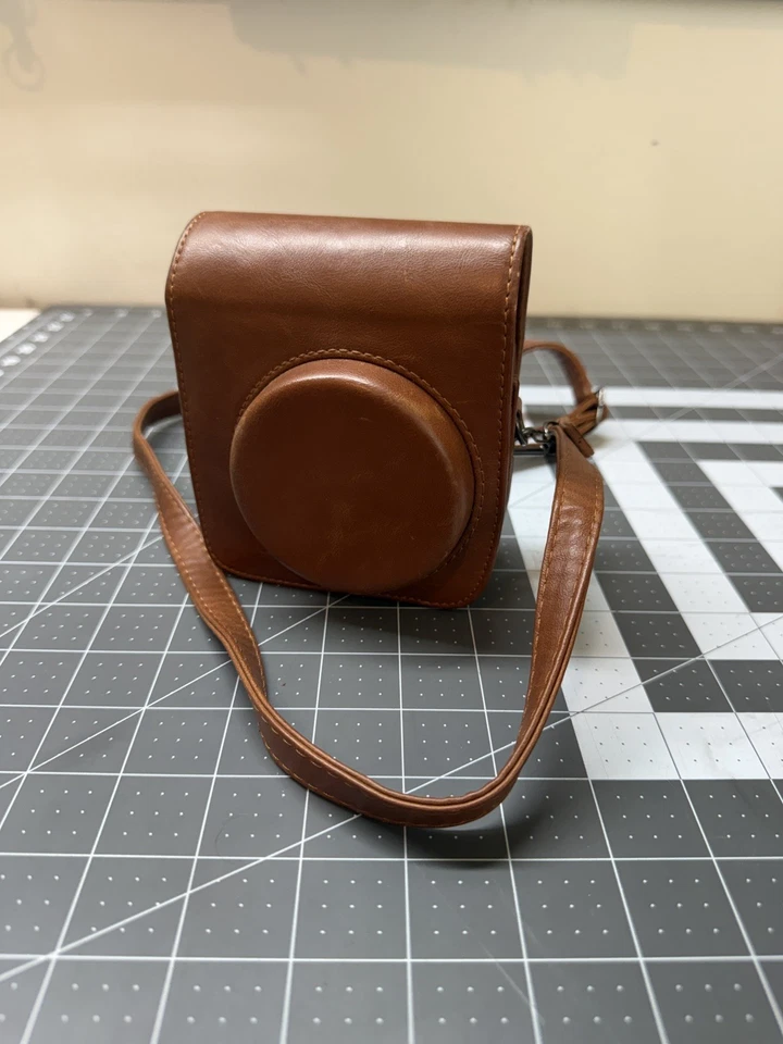 Fujifilm Instax Mini 90 Neo Classic Instant Camera w/battery and charger - Image 3 of 4