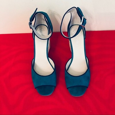 liendo by seychelles heeled ankle booties