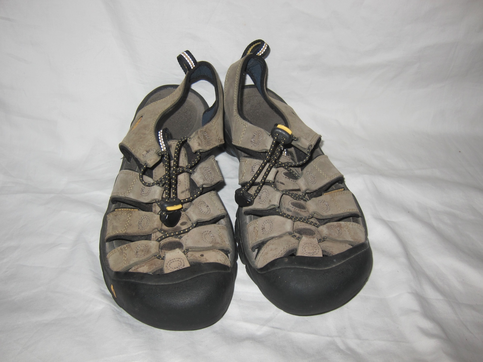 Sandalo sportivo Keen Waterproof Newport da uomo US 9 5 in pelle