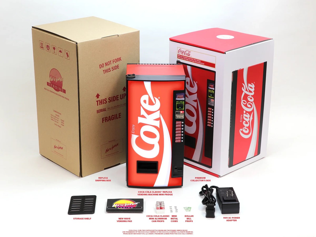 New Wave Toys 1/6 Scale Replica Coca-Cola Classic Vending
