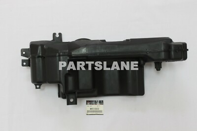 Mitsuo.T Mitsubishi Montero 2001-2002 OEM Windshield Washer Reservoir Tank
