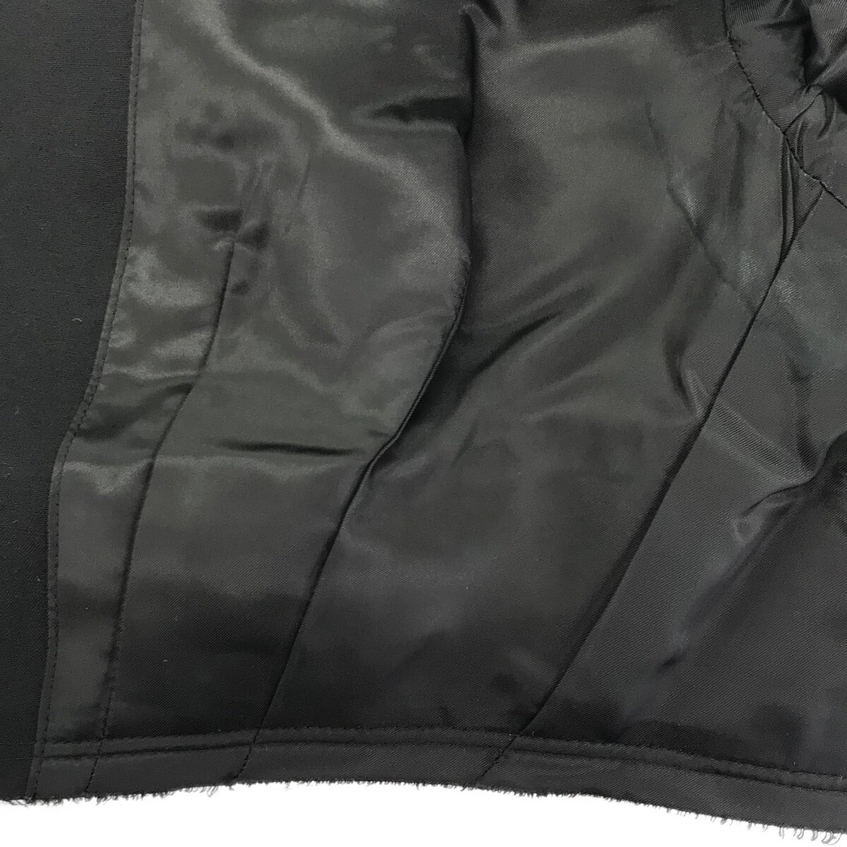 COMME des GARCONS 2022 AW Deformed Cut Single Breasted Short