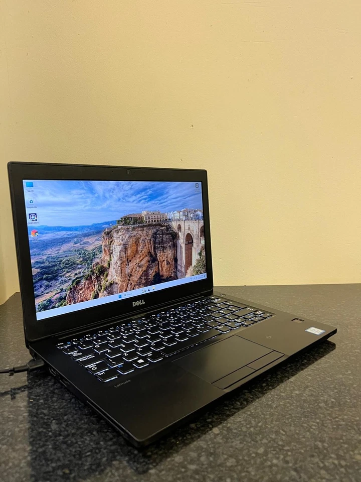 Dell Latitude 7280 Laptop, 13" Core i7 6th 8GB RAM, Without battery and SSD - Image 3 of 4