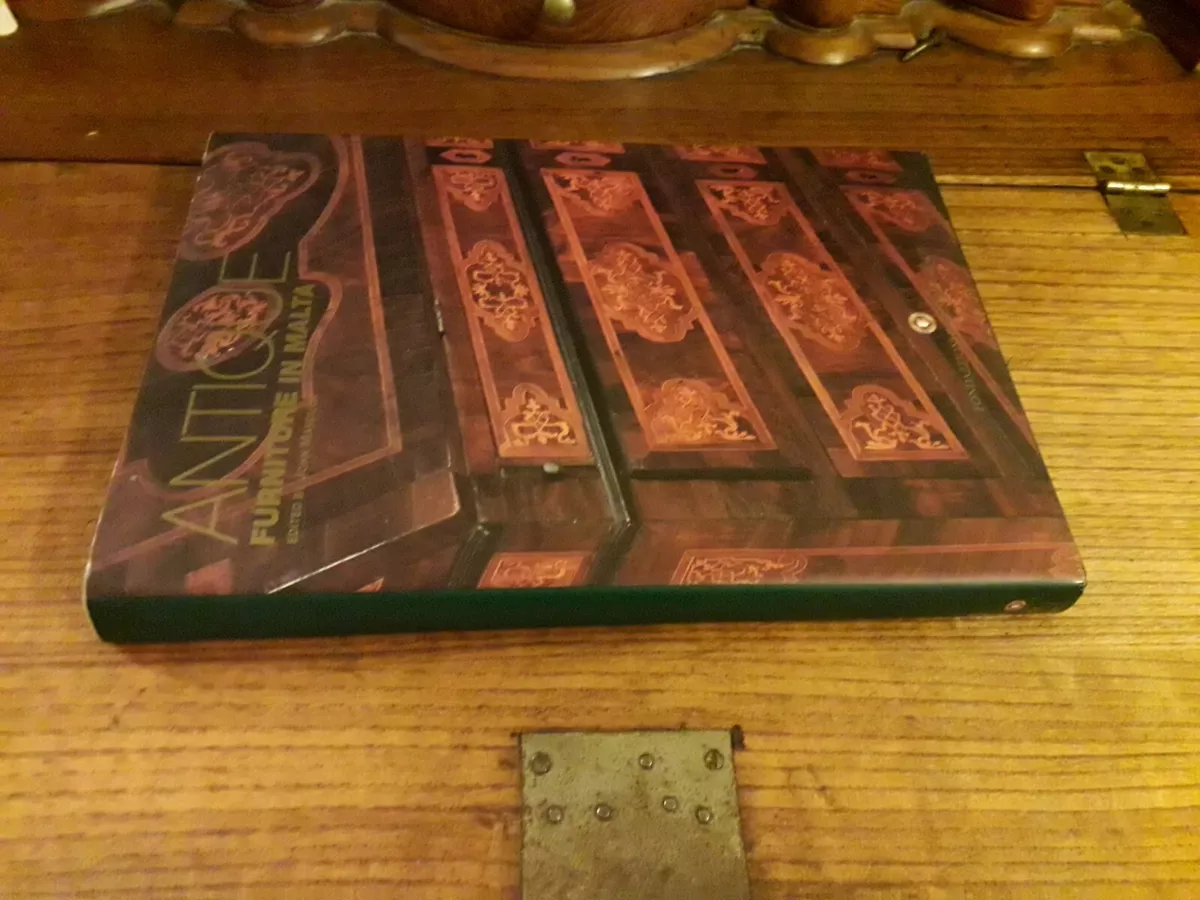 ANTIQUE FURNITURE IN MALTA EDITED BY JOHN MANDUCA eBay
