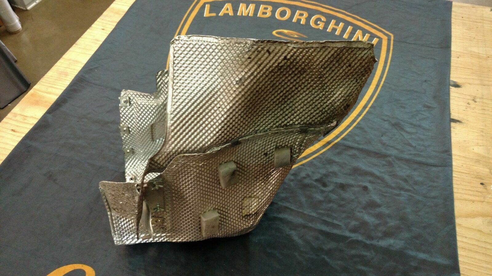 LAMBORGHINI HURACAN LP610 DRIVER LEFT LH SIDE BUMPER HEAT SHIELD OEM 4T0825715B