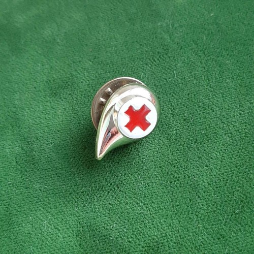 Vintage RED CROSS Collectible Gold Drop Pin Lapel Brooch & 1942 Membership Card - Picture 2 of 5