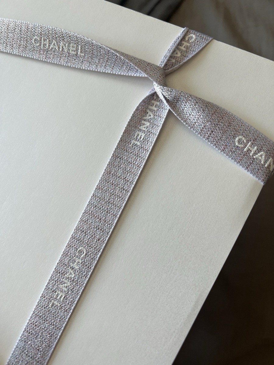Chanel Beauty Mother display picture 1