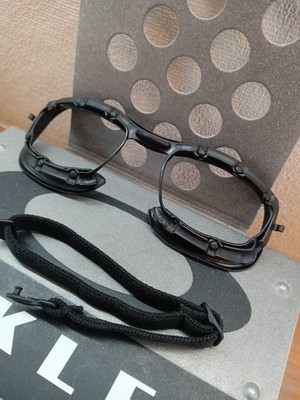 OAKLEY レーシングジャケット 訳ありおまけガスケットとお得ないろいろ付き OAKLEY RACING JACKET（オークリー レーシングジャケット） | 老眼対策 小物