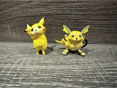 Vintage TOMY Pikachu & Raichu Figures   Lot of 2 Classic Nintendo Pokémon