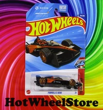 2025  Hot Wheels  Black/Orange   FORMULA E GEN3   Mclaren  Card #194  14-101625