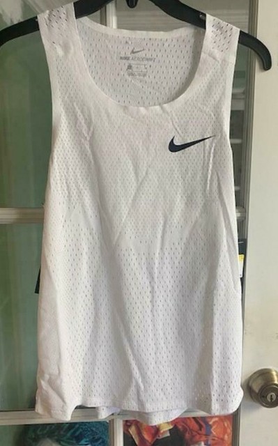 nike aeroswift tank