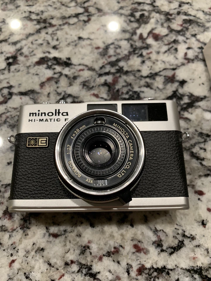 Minolta Hi-Matic F 35mm Film Camera JAPAN - includes Original Box, Case Box - Image 2 of 4