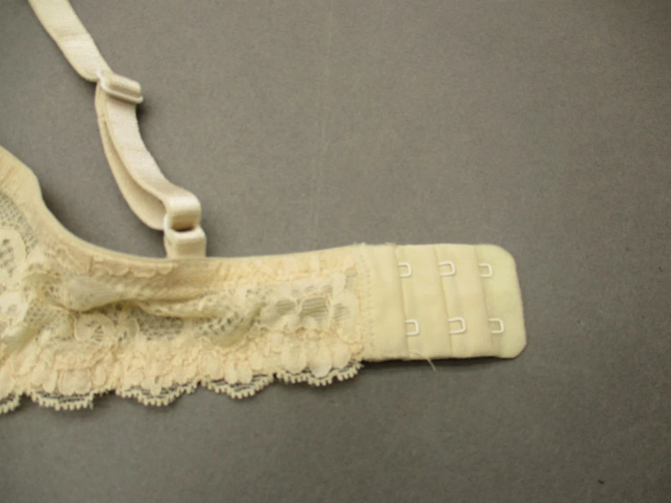 Sujetador Demi 36D SO Mujer Desnudo Encaje Con Aros Forrado Cierre Trasero 4J Foto 4 de 4