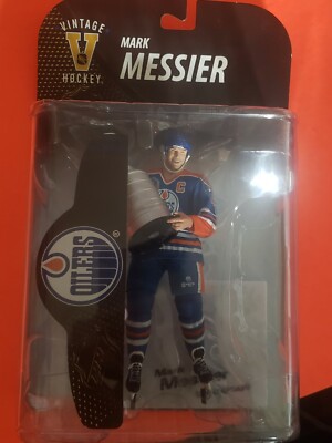 MCFARLANE MARK MESSIER  EDMONTON OILERS W STANLEY CUP NIB