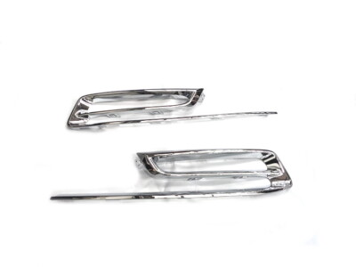 Genuine Holden Fog Lamp Chrome Only Mould Kit DRL for VF Commodore SSV Pair