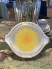 Vintage Pyrex Casserole Dish Daisy Pattern Or Sunflower Orange Base 470-C 6.25”