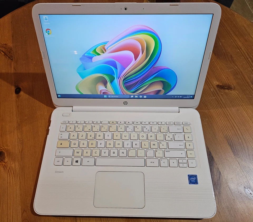 HP / Celeron N3060 / 4go Ram / Disque Dur 32go / Batterie NEUVE et - Photo 3/4