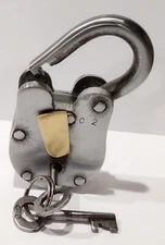 Old West Jailer Keys/Medieval/Antique/Vintage Lock/Vintage Trunk Safe Padlock